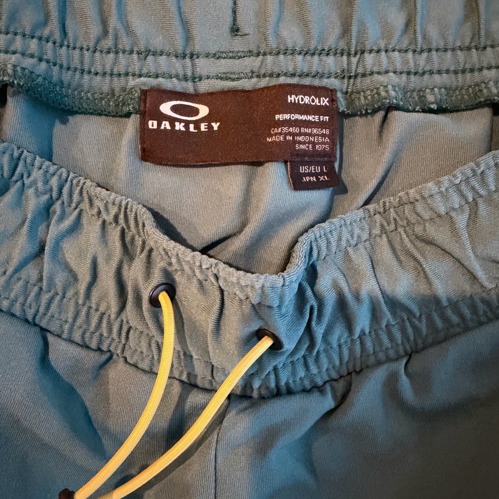 Oakley Hydrolix Performance Pants in Blue - Picture 2 of 4